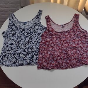 Old Navy Floral Scoop Neck Tank Tops - Navy and Burgundy